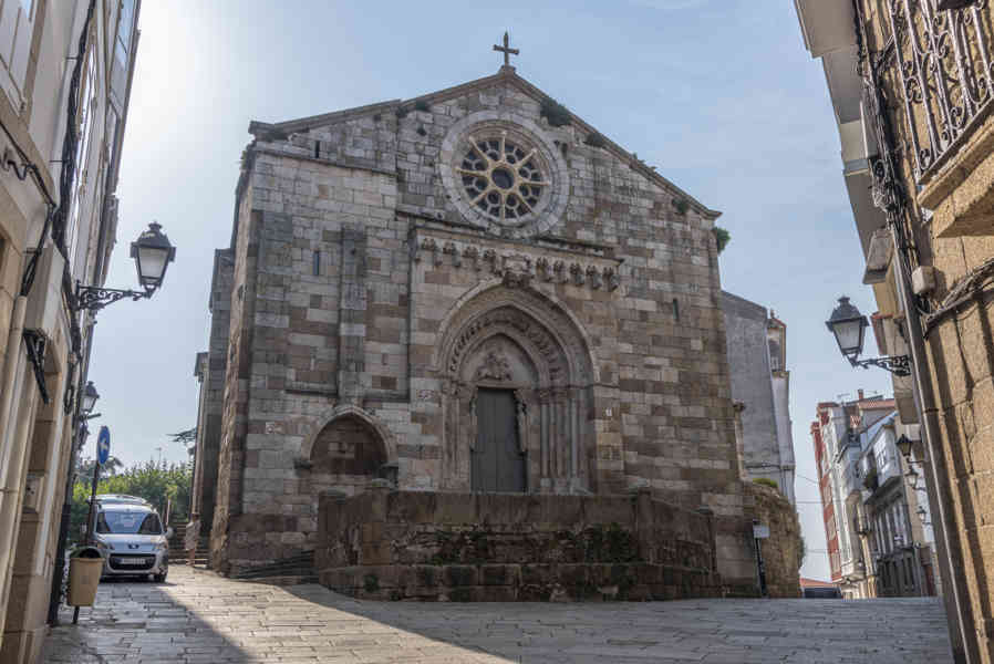A Coruña 32 - iglesia de Santiago.jpg